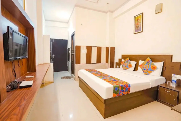 Hotel Prashant Palace