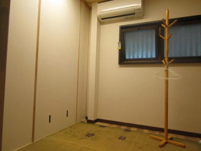 Economy Twin room