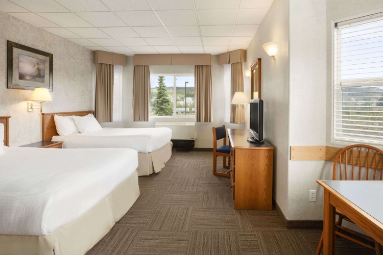 Days Inn by Wyndham Hinton photo 7