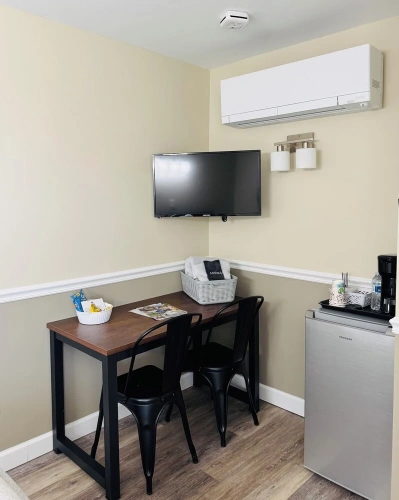Economy room