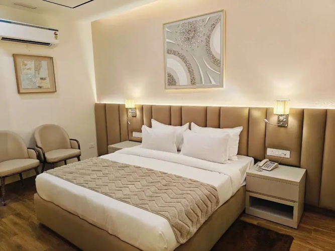 Hotel Pallavi Grand