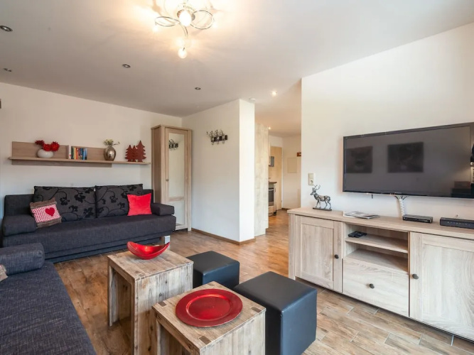 Spacious Apartment in Ellmau with Parking