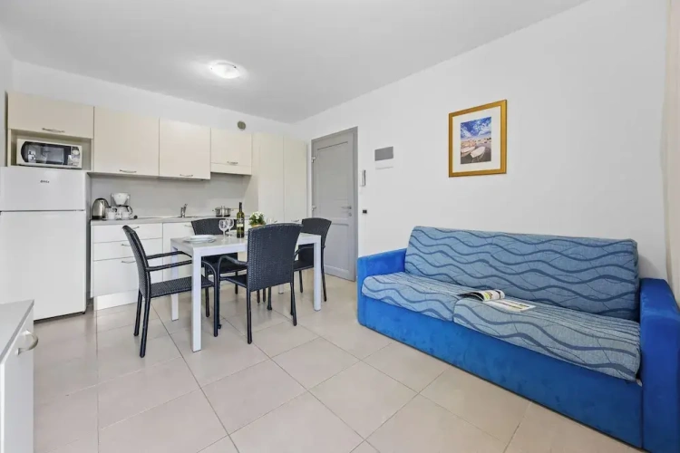 1 Bedroom Apartment with balcony