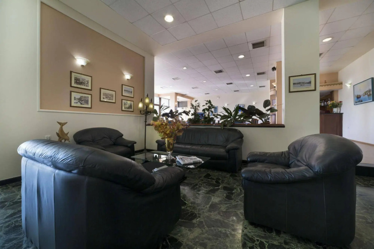 Delfini Hotel