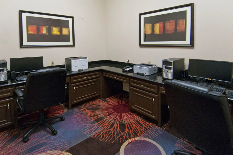 Wyndham Lake Charles Hotel