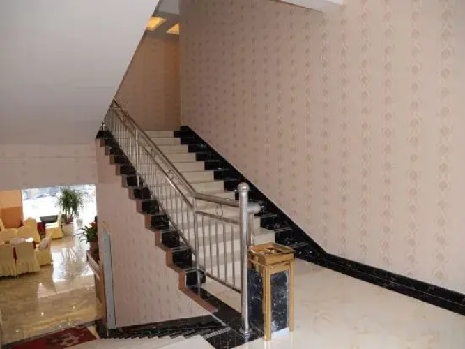 Bipeng Holiday Hotel