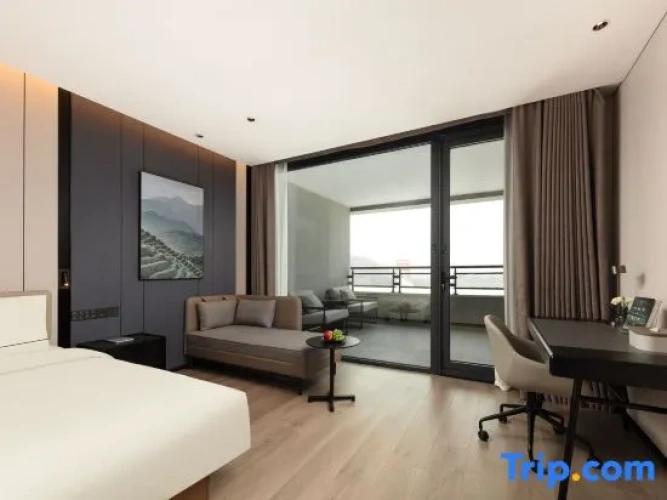 Executive Double room with balcony and with river view