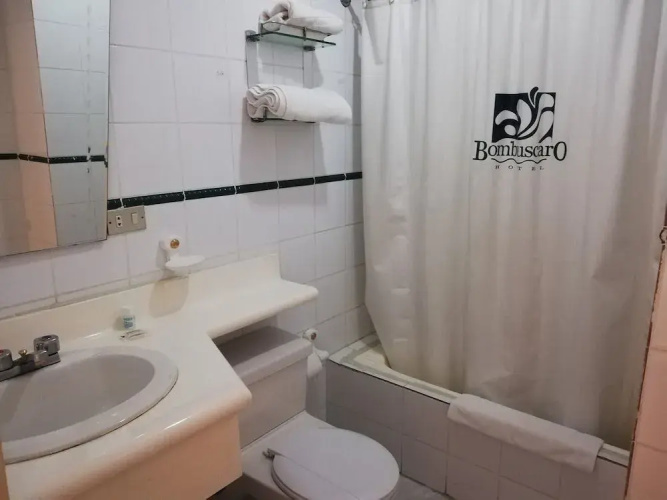 Hotel Bombuscaro
