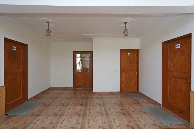 OYO 7008 Astha Cottage