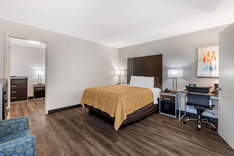 2 Bedrooms Quadruple Suite