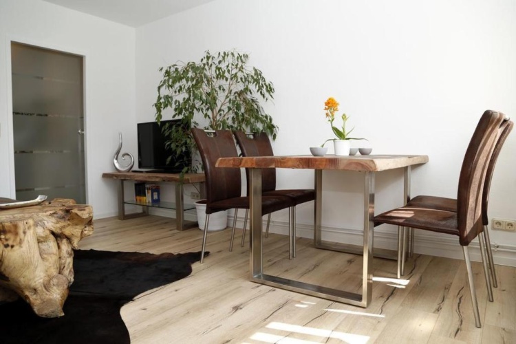 Apartment with garden view