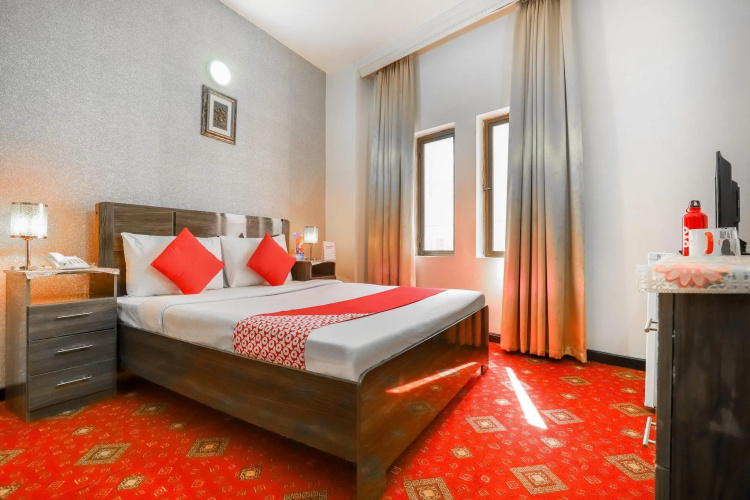 OYO 339 Vienna Hotel