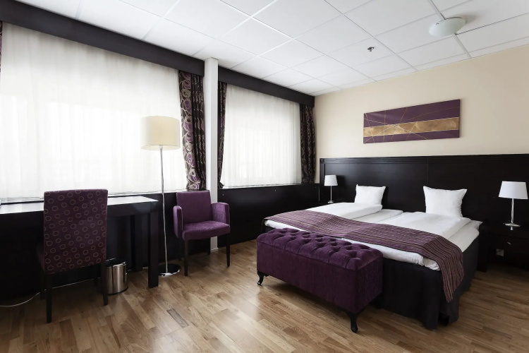Solna Park & Hotel
