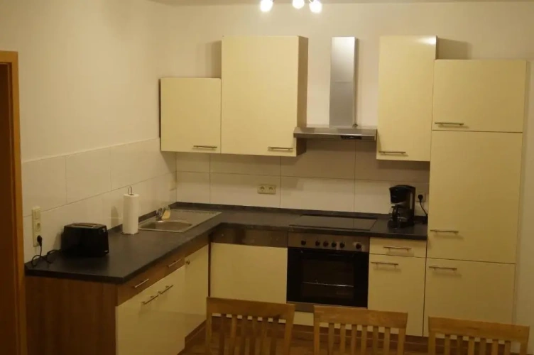 3 Bedrooms Apartment
