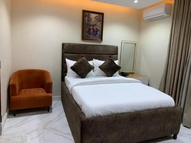 Choice Suites Signature