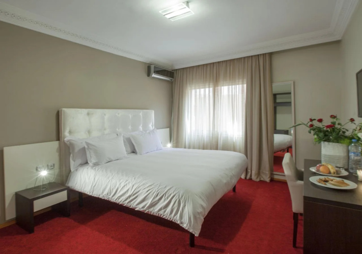 Yaad City Hotel