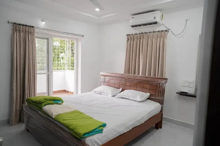 Karthikeya Guest Inn
