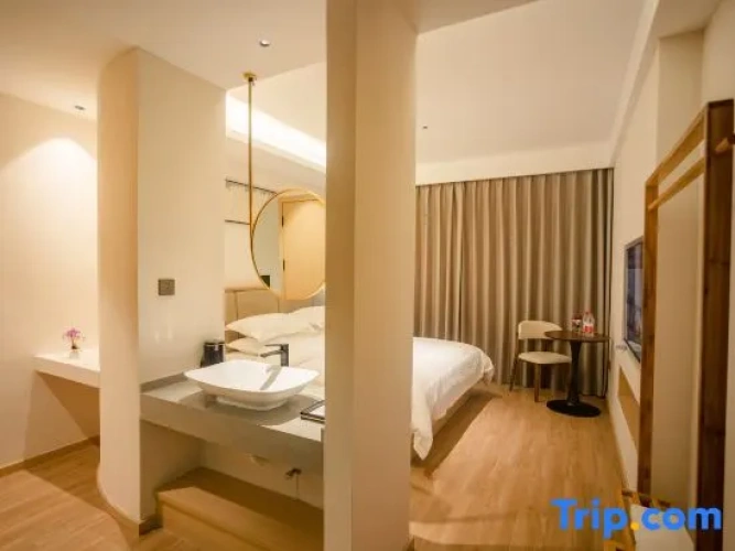 Deluxe Double room with mountain view