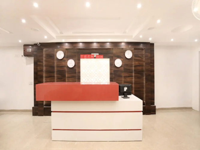 OYO 15208 Hotel Unique