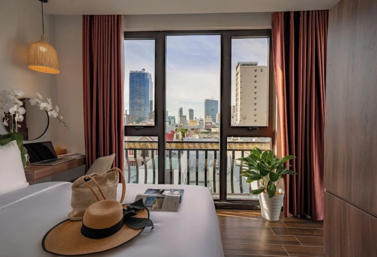 Deluxe Quadruple room with river view