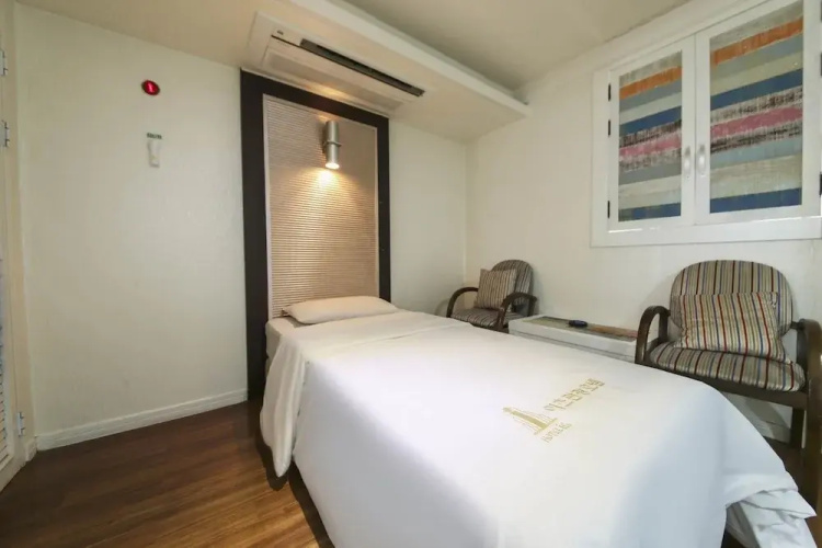 HOTEL it's