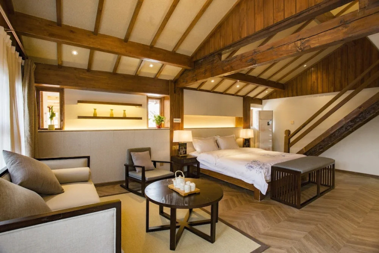 Lijang First Bay Hotel