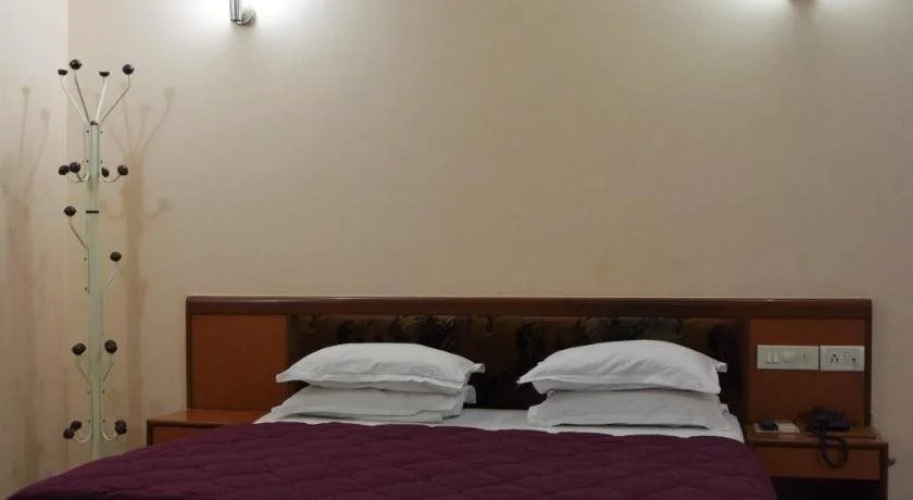 Hotel Valiant