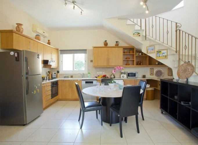 3 Bedrooms Villa with balcony