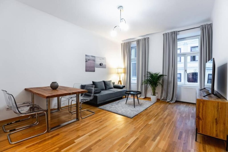 1 Bedroom Apartment