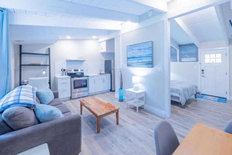 Boutique Suite #3