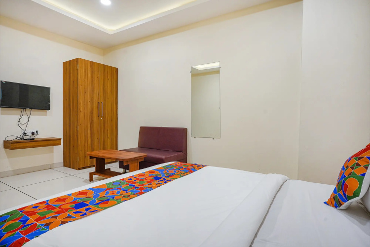 Fabhotel Sukh Vilas