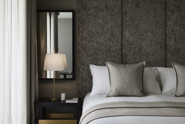 Classic room with balcony