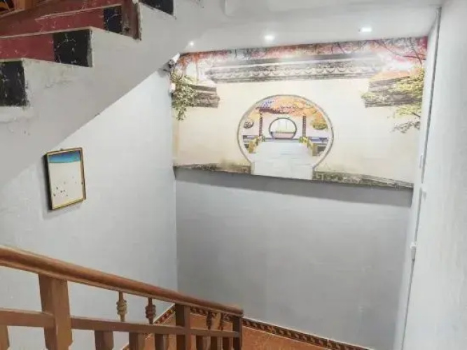 Yijia Hostel