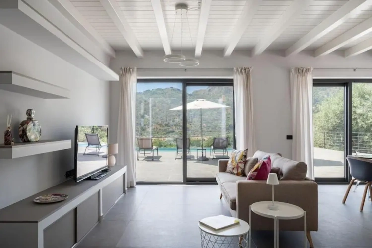 3 Bedrooms Villa