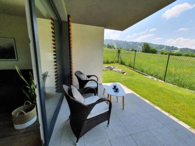2 Bedrooms Apartment