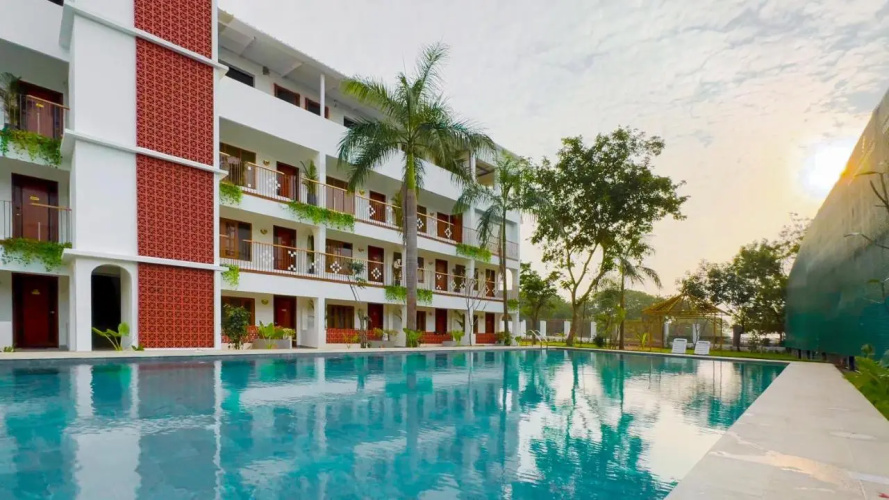 Madras Chronicle Bay Resort & Spa