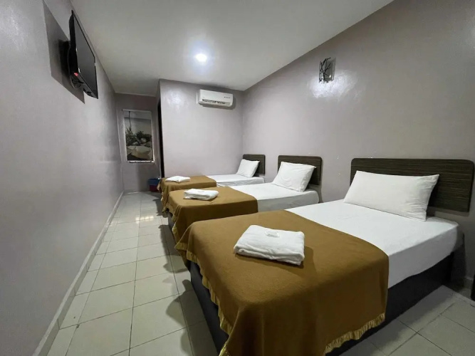 OYO 91119 Hotel D Lima Inn