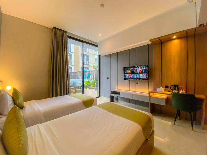 Facade Hotel by Azana