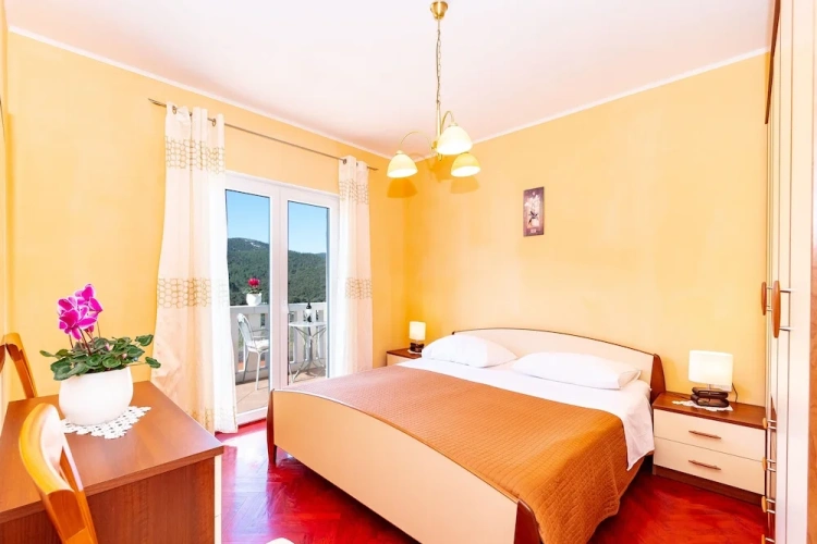 2 Bedrooms Standard Apartment with balcony and with sea view