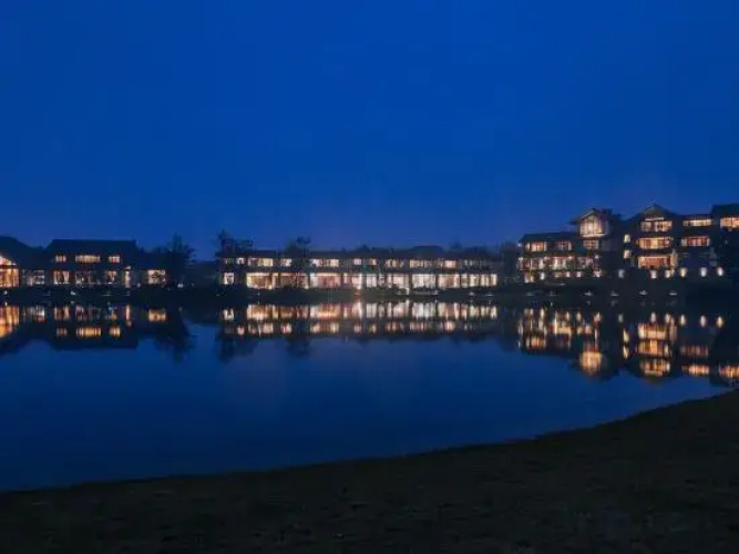 Emei Utopia Hentique Resort