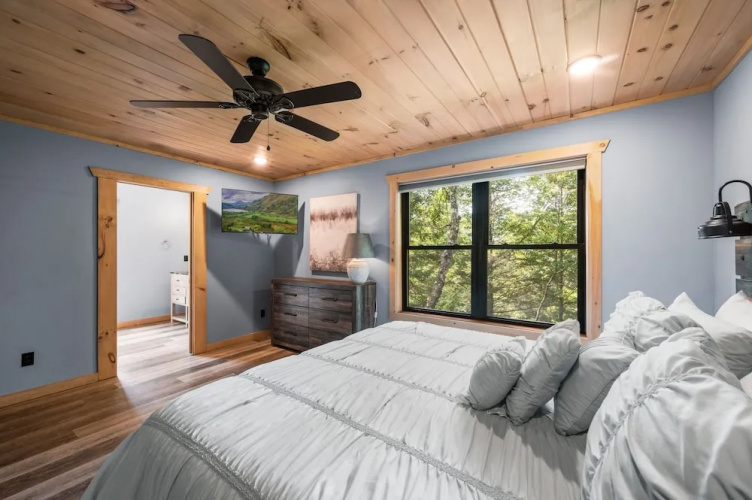 Haven 2 Bedroom Cabin by RedAwning