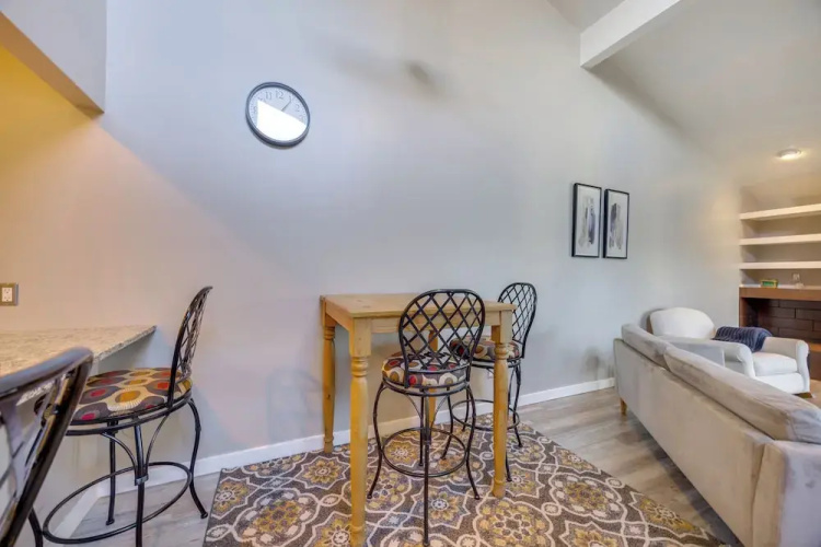 Pet-friendly Condo w/ Mountain View in Monument!