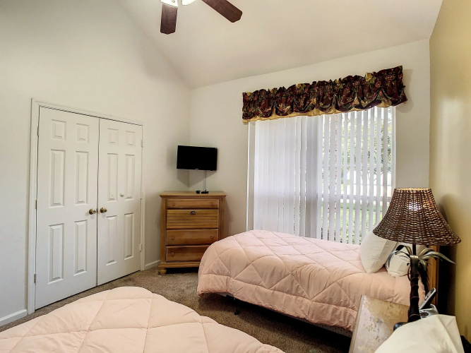 6 Bed Close to Disney in a Gated Resort Community, Four Corners