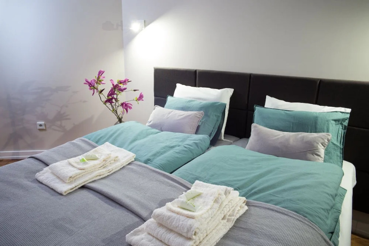 PAULOVE Apartments