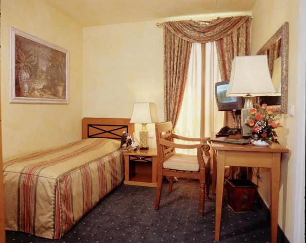 Standard Double room with view