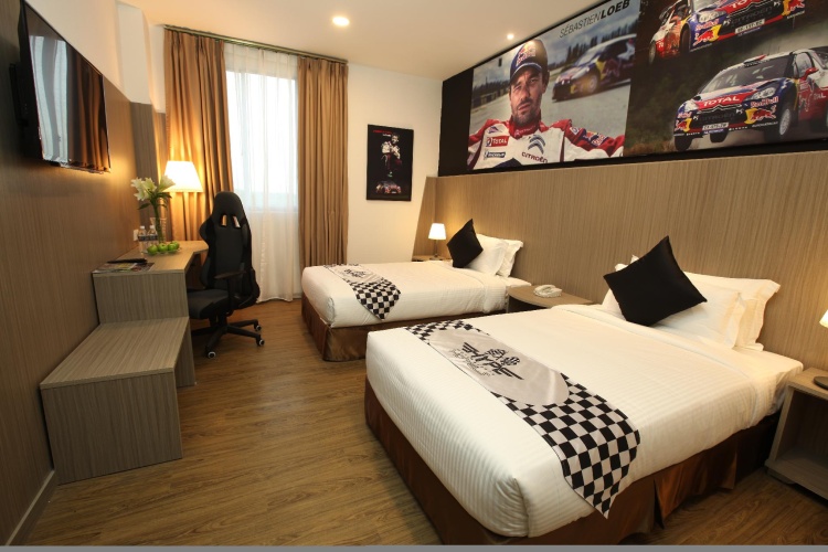 Standard Twin room
