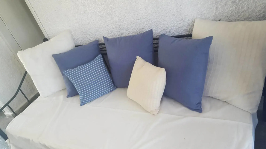 Mantos Rooms