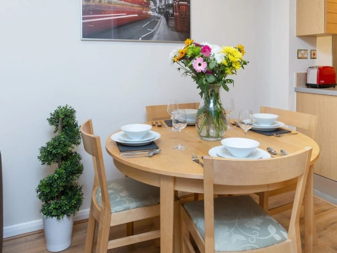 Royal Limehouse Apartment