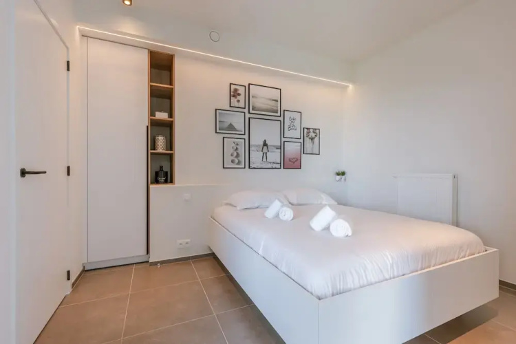 Modern and Stylish Apartment With Terrace