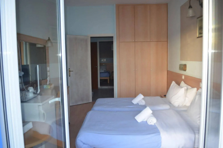 Rozos Hotel